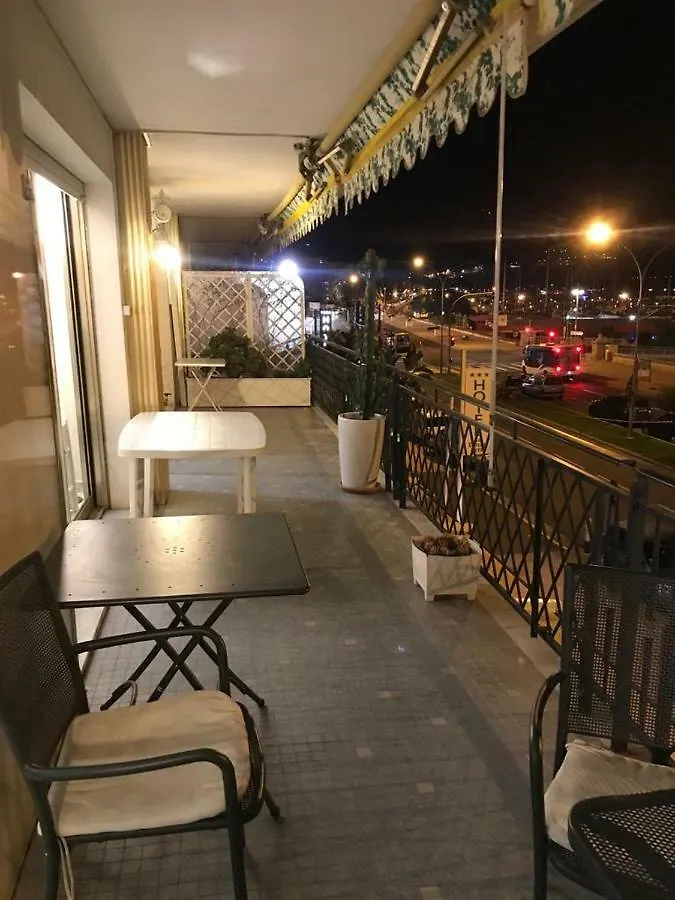 Menton Smartworking And Relax On The Beach, Seaview 0*,  France